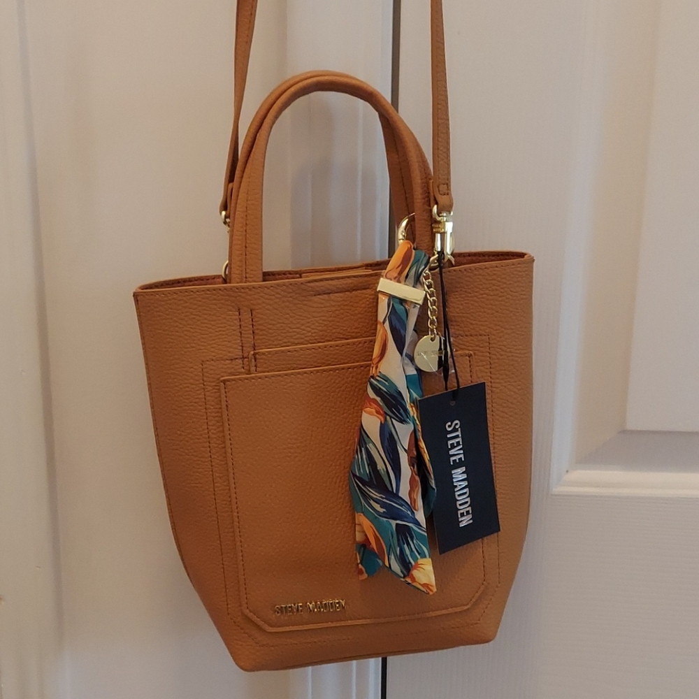 Steve Madden Bdarcy saddle crossbody bag